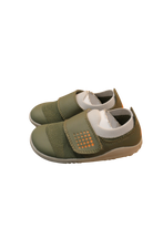 Bobux Soft Soles, Olive green, US 5/EUR 21