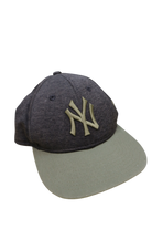 New York Yankees Hat, Charcoal grey and beige, Youth