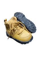 Nike Boots, Mustard yellow and navy, US 5/EUR 21