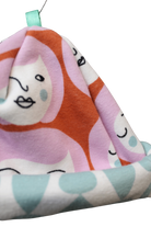 Wompoo Beanie, White/blue/orange/pink, NB