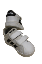 Adidas Sneakers, White, US 6/EUR 22